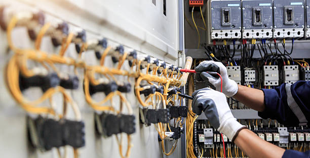Professional Electrician technician working in Blue Ash, OH